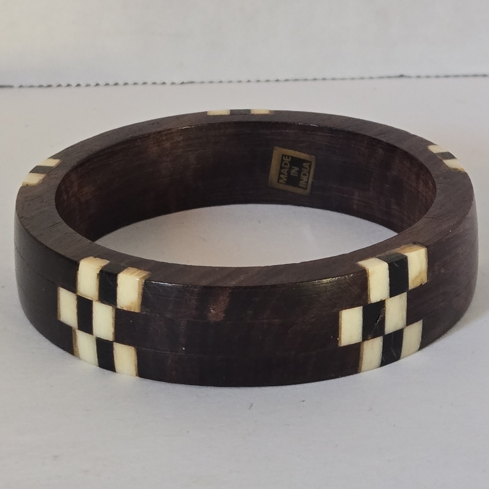 Vntg Wooden Black & White Checkered Bangle, 3/4" W 2 1/2" Inside Diameter - Picture 4 of 9